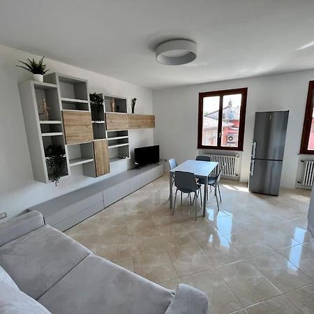 דירות דסנזאנו דל גארדה Beija Flor-Trilocale Piazza Garibaldi N18 מראה חיצוני תמונה