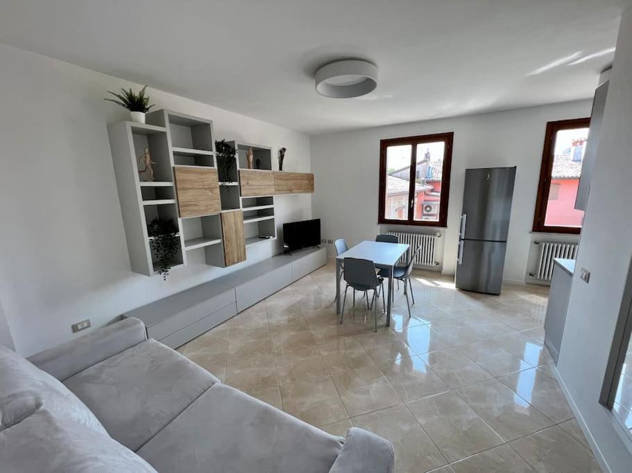 דירות דסנזאנו דל גארדה Beija Flor-Trilocale Piazza Garibaldi N18 מראה חיצוני תמונה