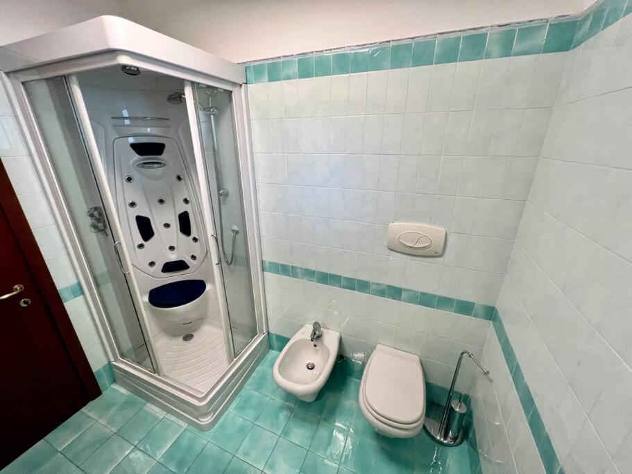דירות דסנזאנו דל גארדה Beija Flor-Trilocale Piazza Garibaldi N18 מראה חיצוני תמונה