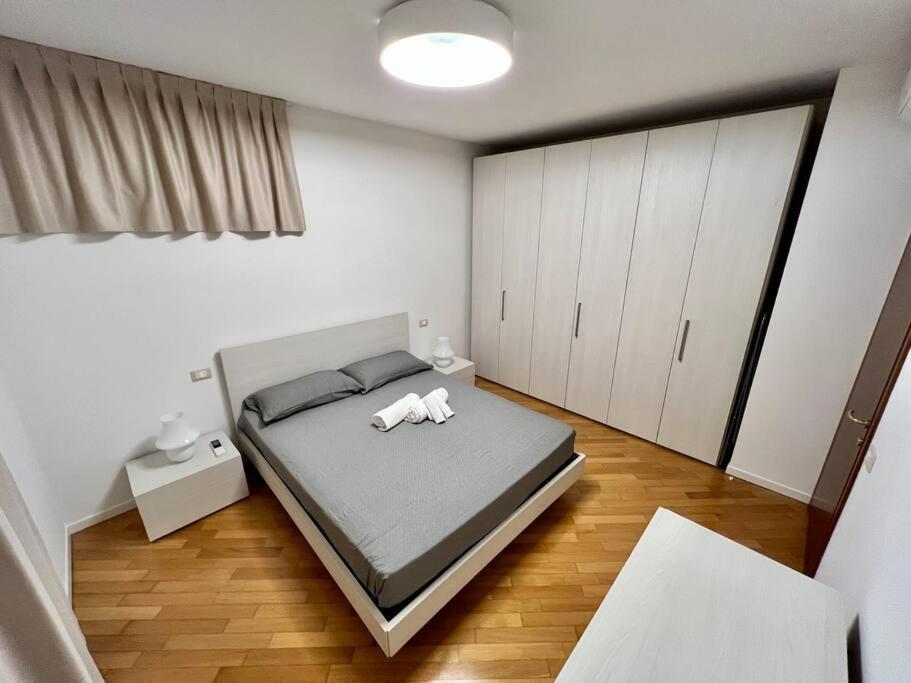 דירות דסנזאנו דל גארדה Beija Flor-Trilocale Piazza Garibaldi N18 מראה חיצוני תמונה